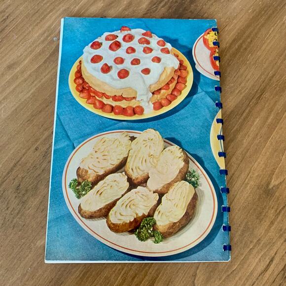 Robertshaw Cook Book 1946 Paperback Oven Cooking Robertshaw Thermostat Co Vtg - Picture 3 of 16